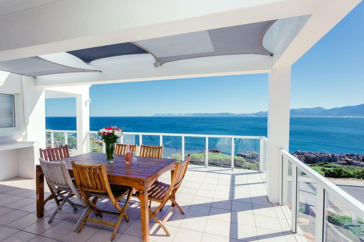 49 On Cliff Hotel Gansbaai Bagian luar foto