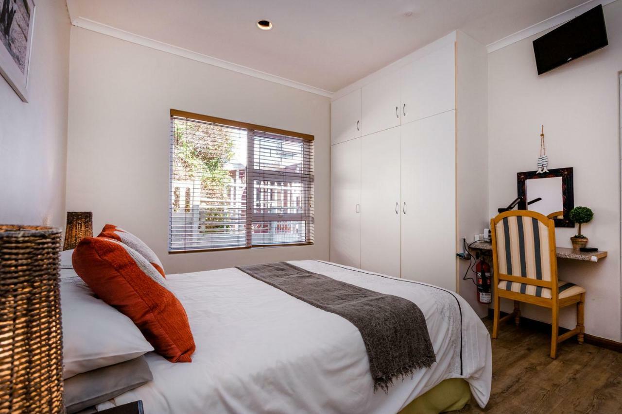 49 On Cliff Hotel Gansbaai Bagian luar foto