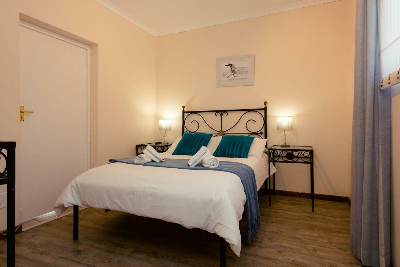49 On Cliff Hotel Gansbaai Bagian luar foto